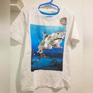 Shark t-shirt with sequin